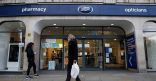 شركة التجزئة البريطانية «بوتس» تنوي خفض 4000 وظيفة وإغلاق 48 متجراً