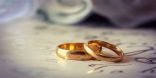 زوجت زوجها بثانية ودفعت تكاليف الزواج وقامت بترتيب حفل زواجه وقدمت له جوال مطلي بالذهب.